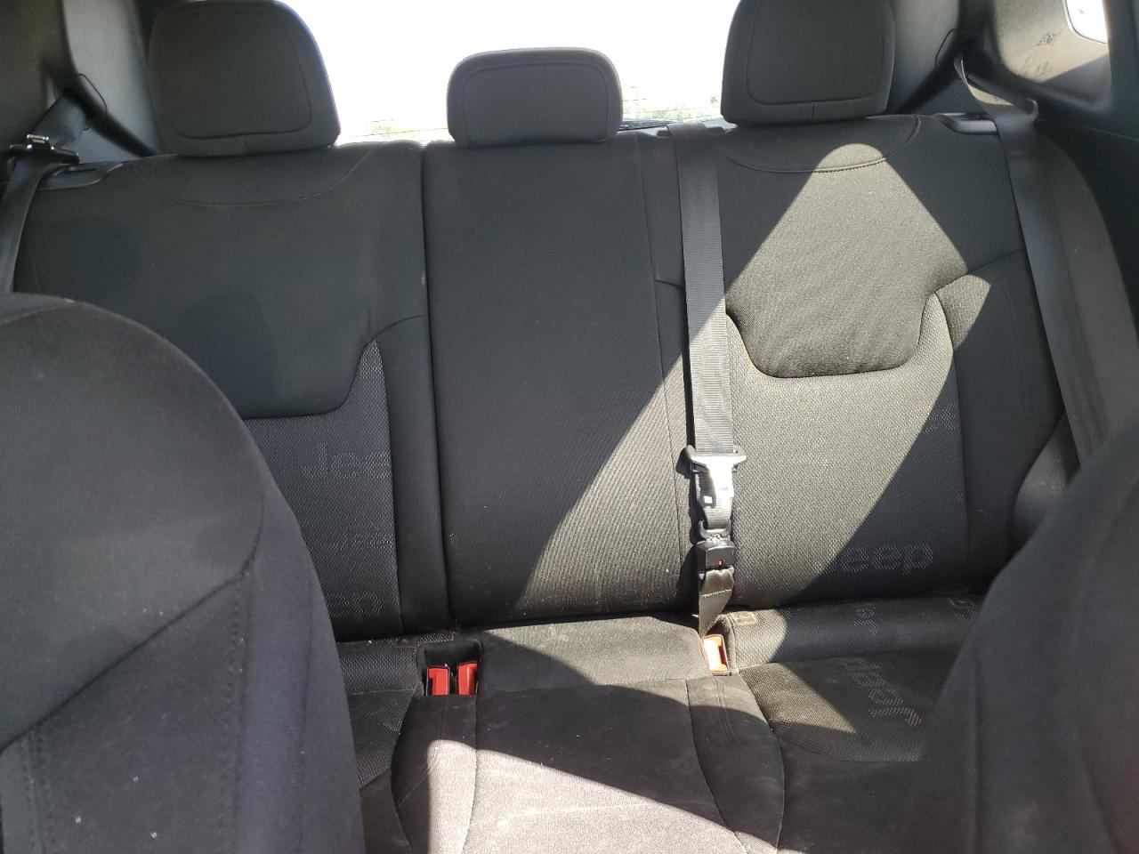 2017 Jeep Renegade Latitude VIN: ZACCJBBBXHPF26498 Lot: 81932275