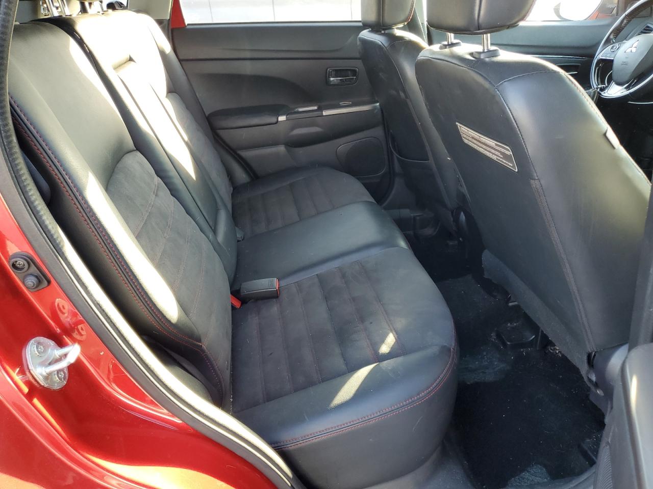 2018 Mitsubishi Outlander Sport Es VIN: JA4AP3AW1JZ035965 Lot: 71225575