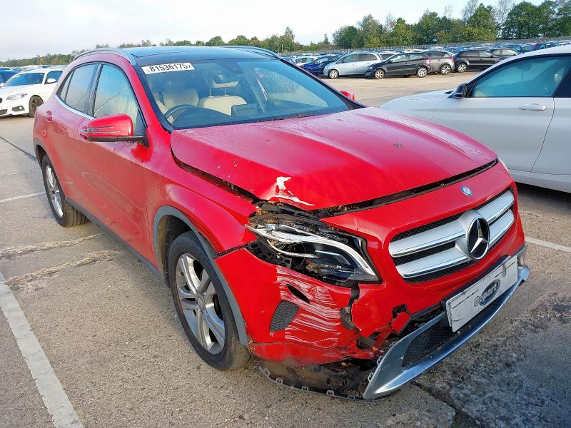 2016 MERCEDES-BENZ GLA 200 SPORT PREMIUM + A 