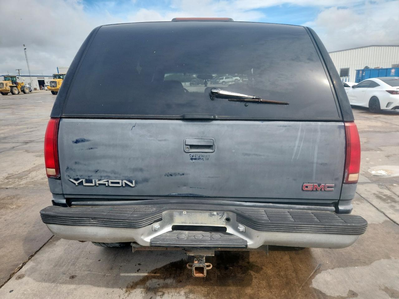 1999 GMC Yukon VIN: 1GKEK13R7XJ740685 Lot: 82127745