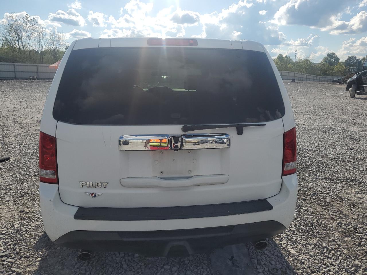 2015 Honda Pilot Exln VIN: 5FNYF3H71FB002368 Lot: 84571885