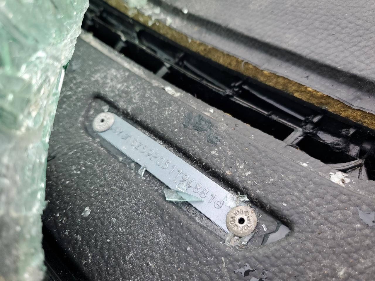 2005 Volvo Xc70 VIN: YV1SZ592051194881 Lot: 81510685