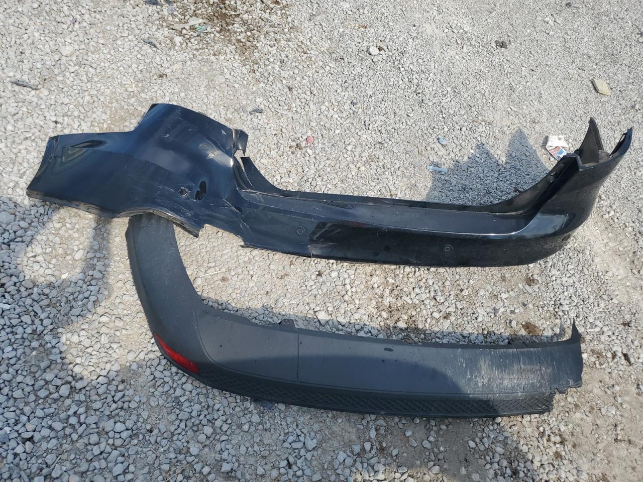 2018 Ford Focus Titanium VIN: 1FADP3J27JL281167 Lot: 72033855