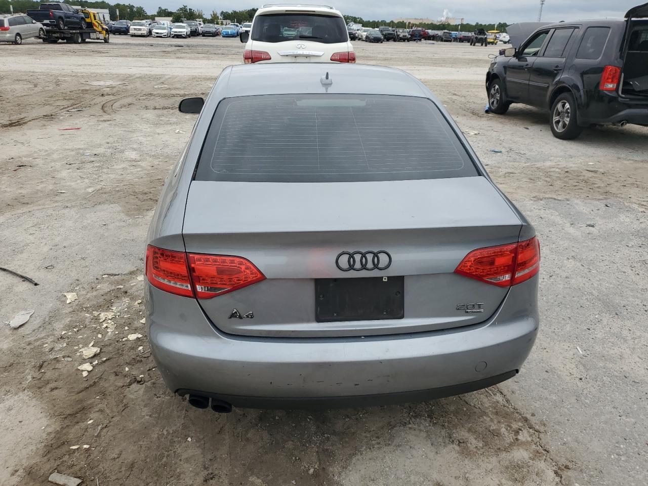 2010 Audi A4 Premium Plus VIN: WAUFFAFLXAN061289 Lot: 81941095