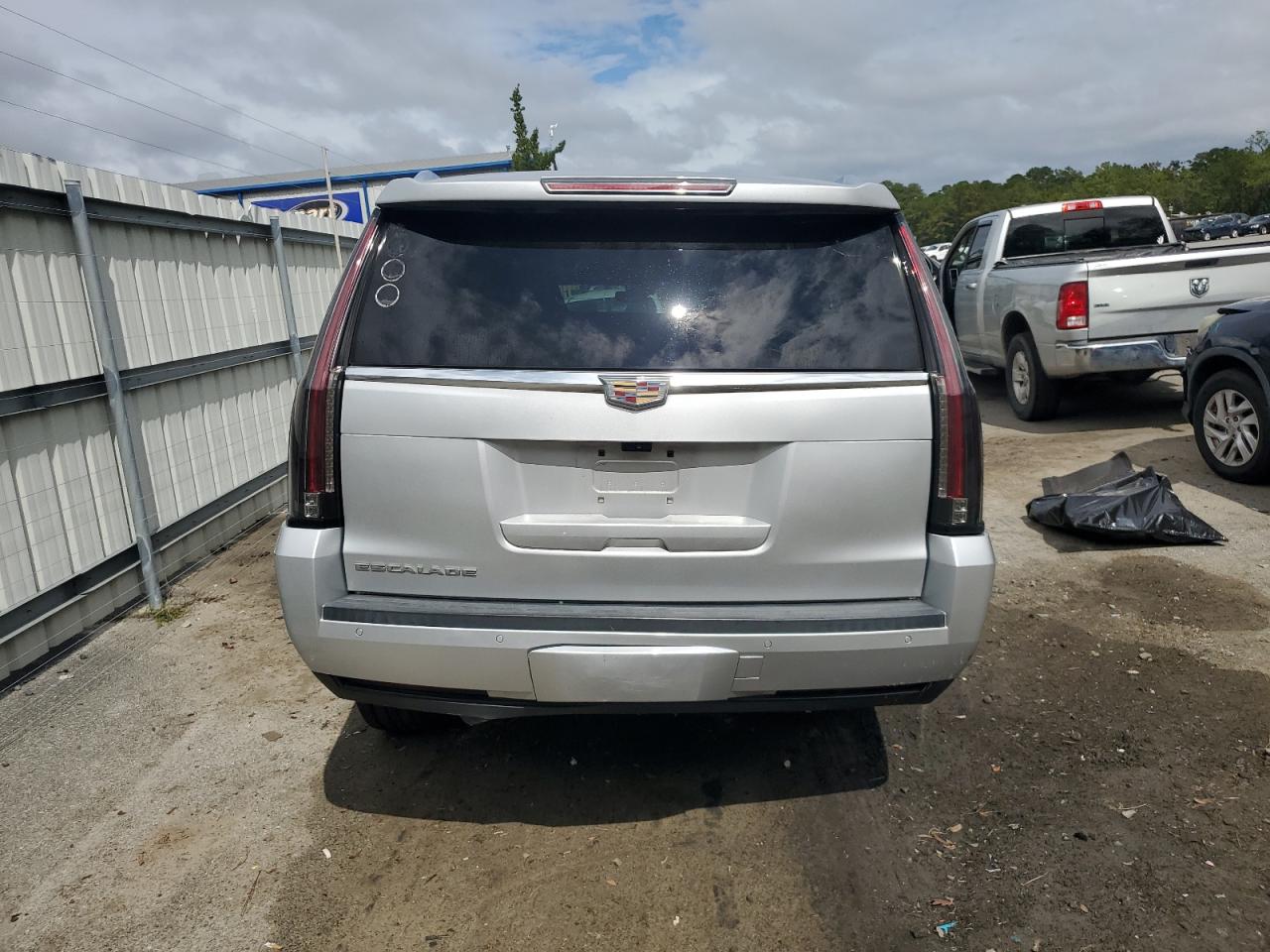 2019 Cadillac Escalade Esv Luxury VIN: 1GYS3HKJ0KR338625 Lot: 84415875