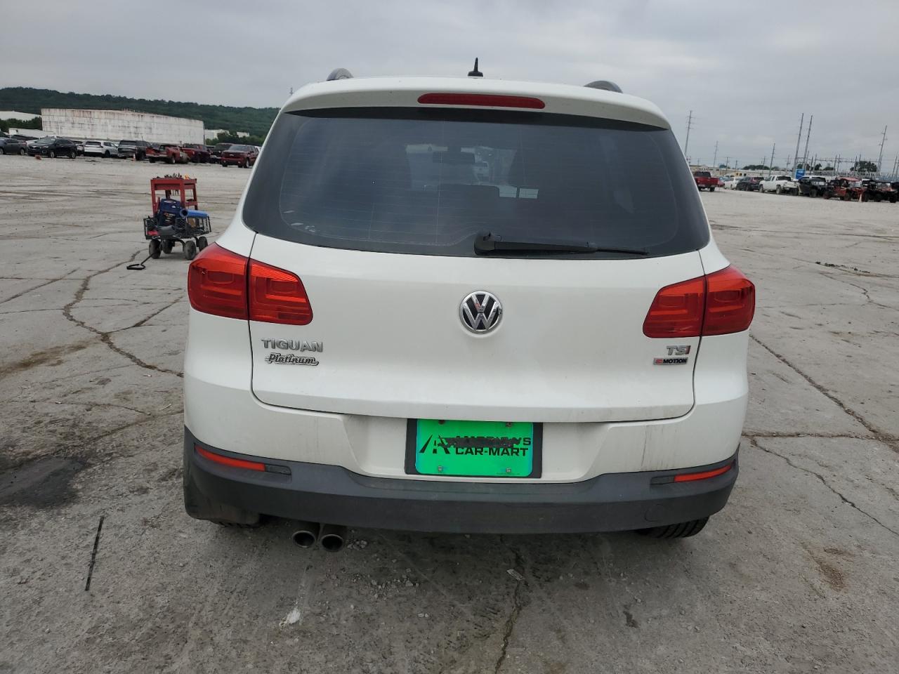 2016 Volkswagen Tiguan S VIN: WVGBV7AX3GW019305 Lot: 71133655