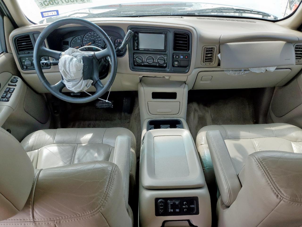 2002 Chevrolet Suburban C1500 VIN: 3GNEC16Z52G273739 Lot: 84587565