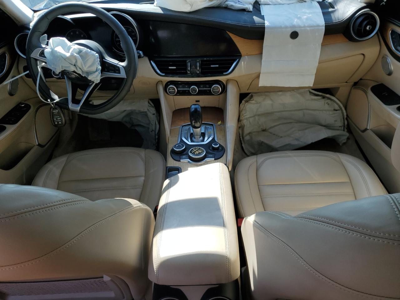 2017 Alfa Romeo Giulia Ti Q4 VIN: ZARFAEEN4H7559293 Lot: 80630305