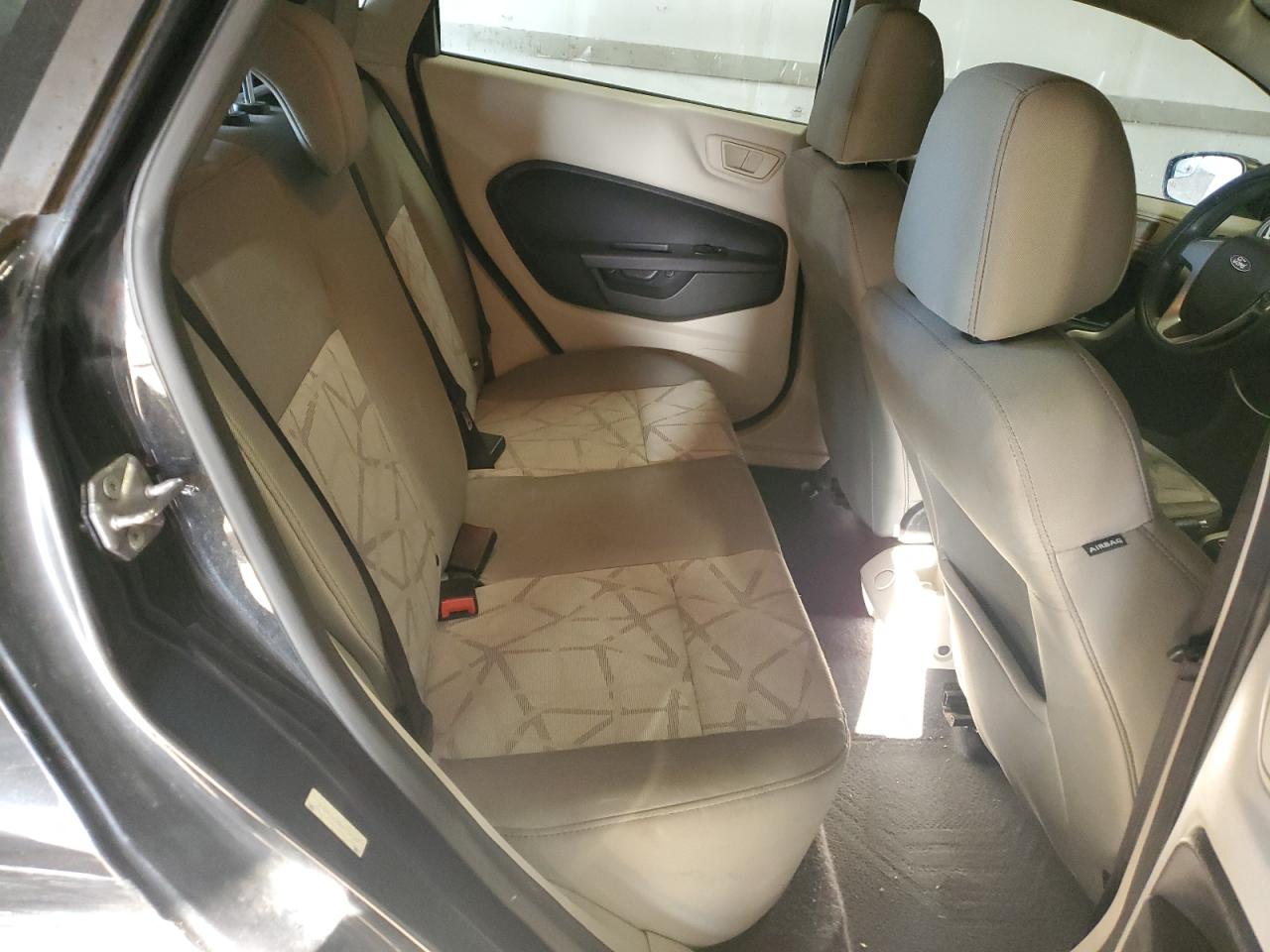 2013 Ford Fiesta Se VIN: 3FADP4EJ0DM132142 Lot: 81841205