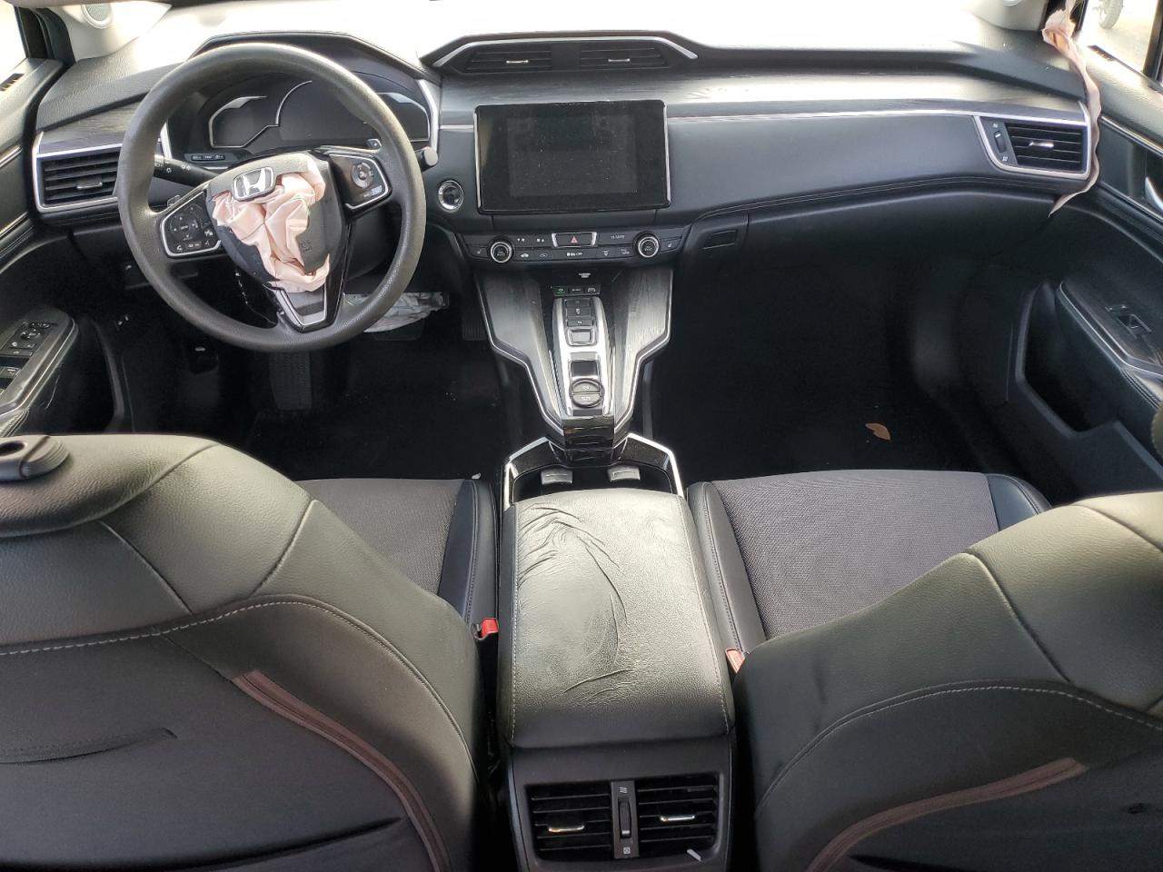 2018 Honda Clarity VIN: JHMZC5F11JC011633 Lot: 81209265