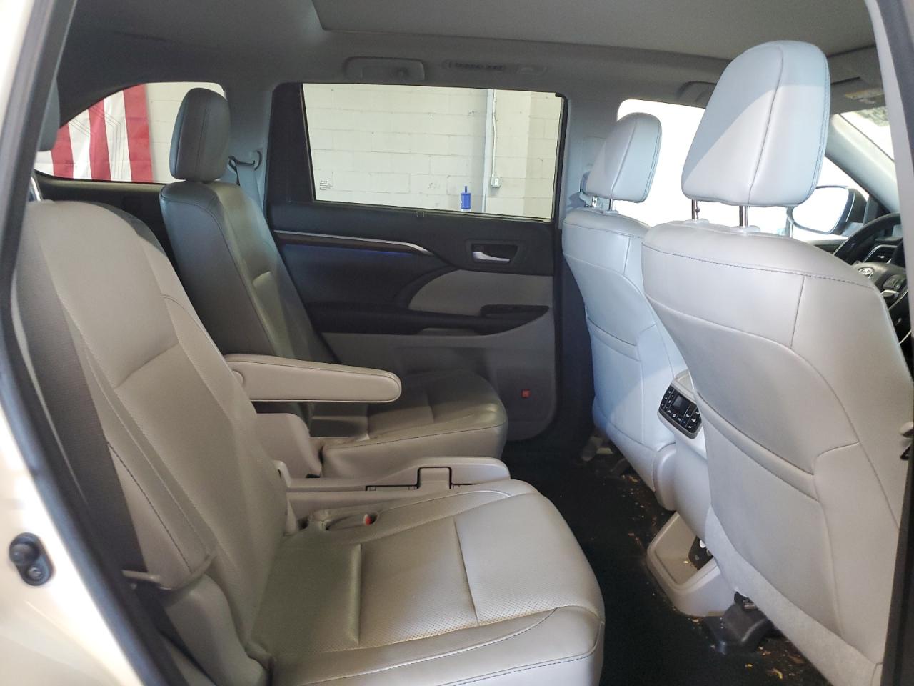 2016 Toyota Highlander Limited VIN: 5TDDKRFH2GS353781 Lot: 71498085