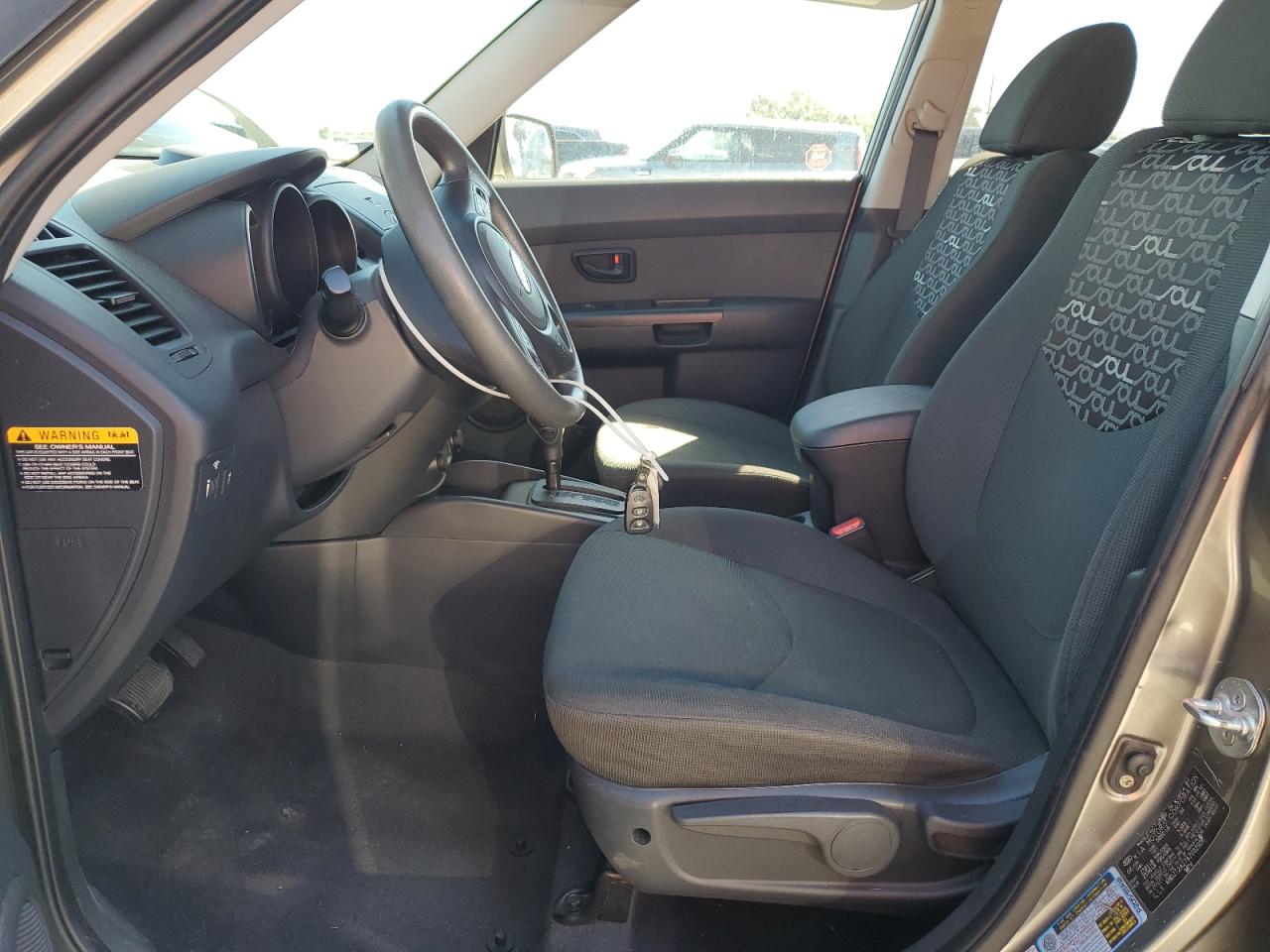 2010 Kia Soul + VIN: KNDJT2A27A7032928 Lot: 81713575