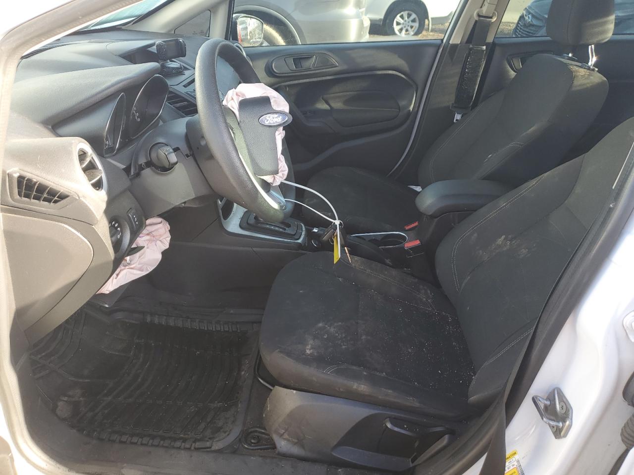 2019 Ford Fiesta Se VIN: 3FADP4BJ4KM127737 Lot: 81817075