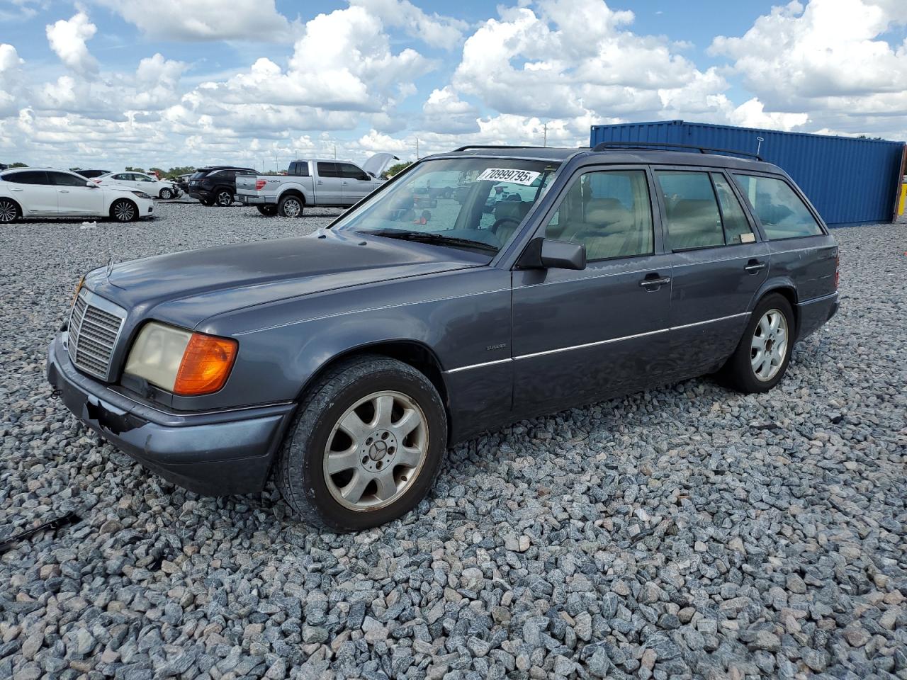 1995 Mercedes-Benz E 320