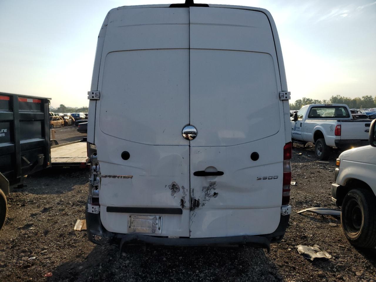 2017 Freightliner Sprinter 2500 VIN: WDYPE8CD5HP575196 Lot: 81436295