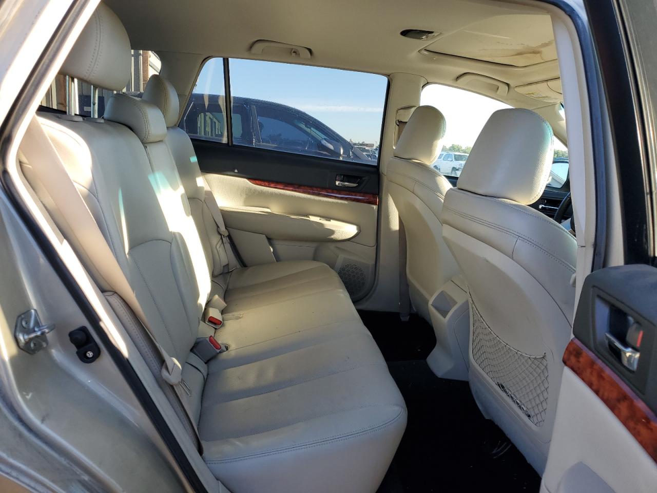 2010 Subaru Outback 2.5I Limited VIN: 4S4BRBKC9A3332435 Lot: 81330955