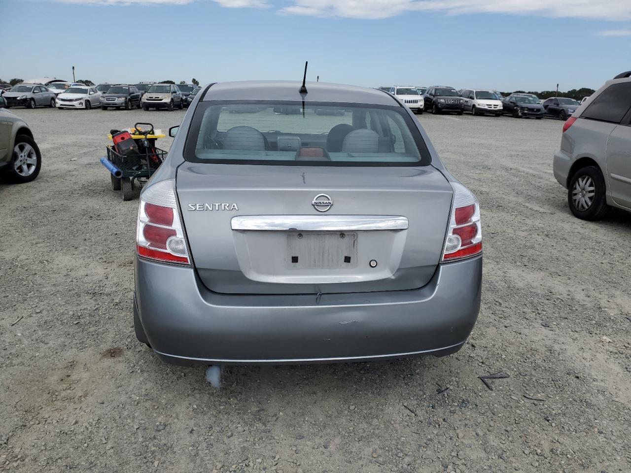 2010 Nissan Sentra 2.0 VIN: 3N1AB6AP8AL646925 Lot: 81792375