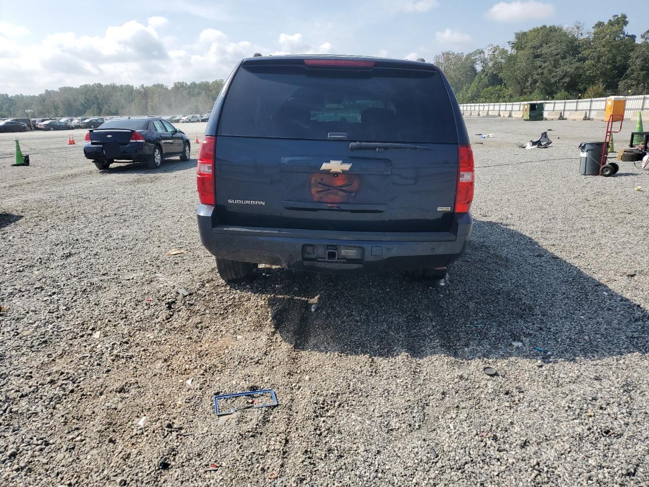 2007 Chevrolet Suburban C1500 VIN: 1GNFC16087J195534 Lot: 81477275