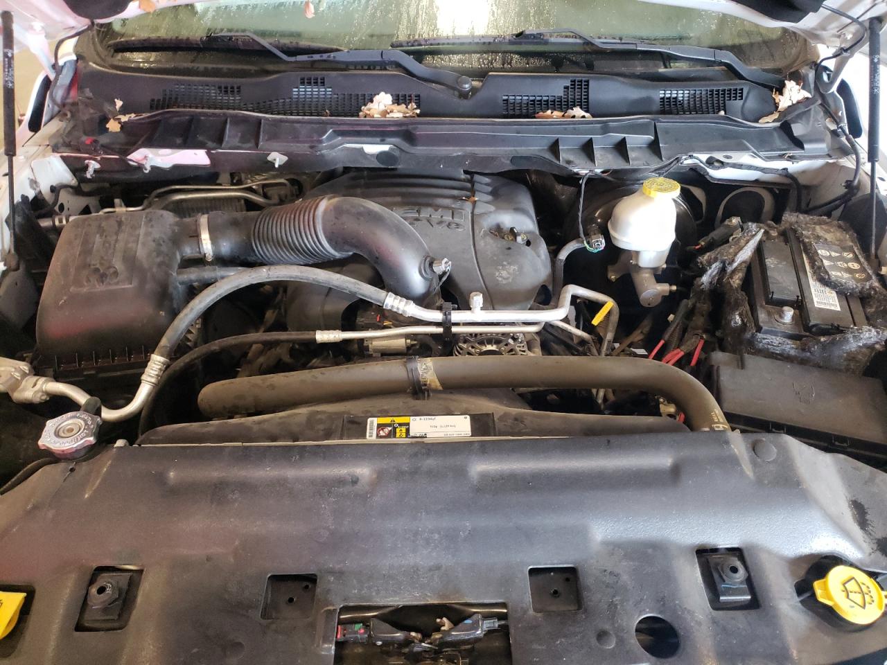 2017 Ram 1500 Slt VIN: 3C6RR7LT2HG565215 Lot: 83945995