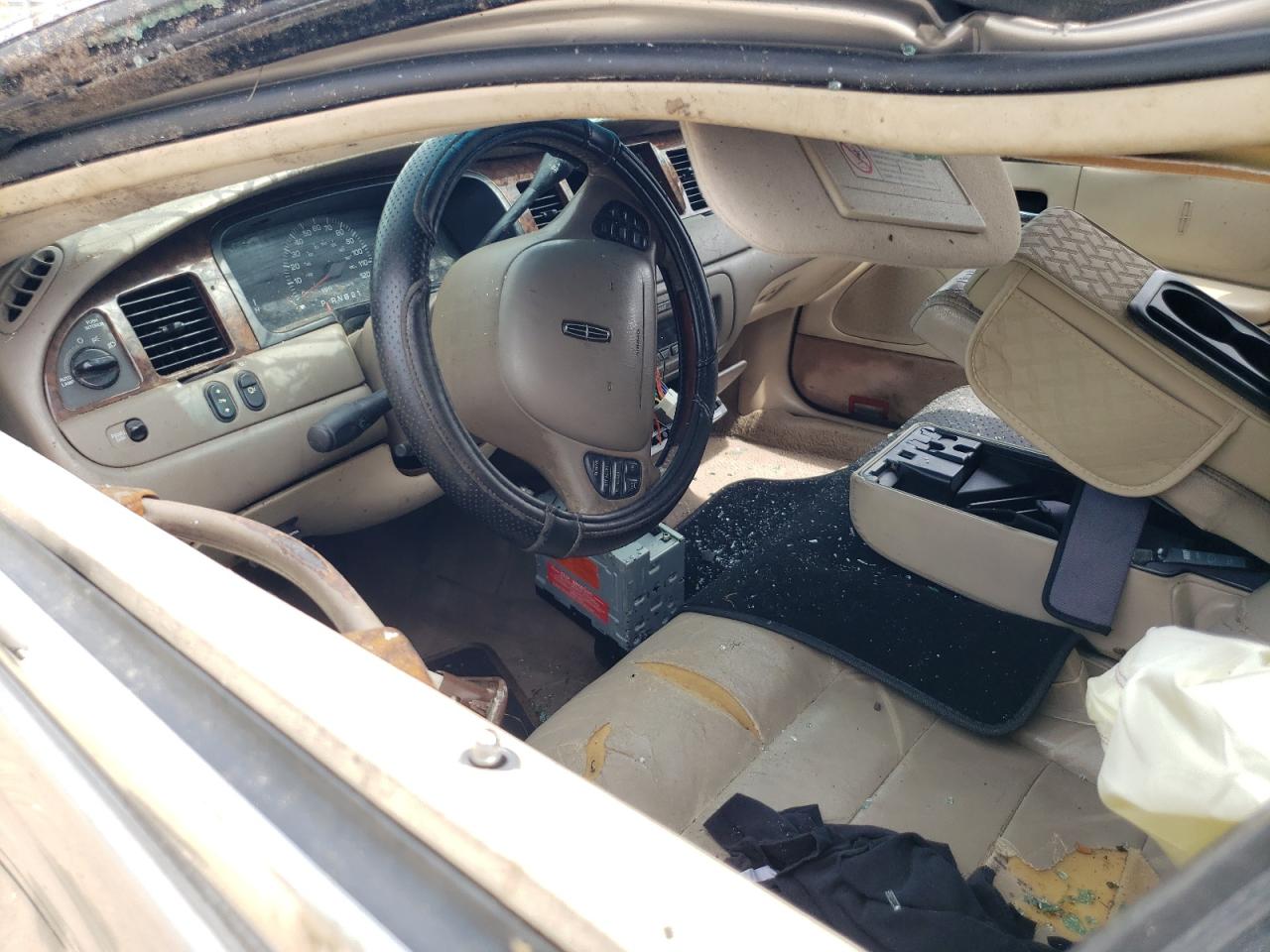 2002 Lincoln Town Car Signature VIN: 1LNHM82W32Y644485 Lot: 81091965