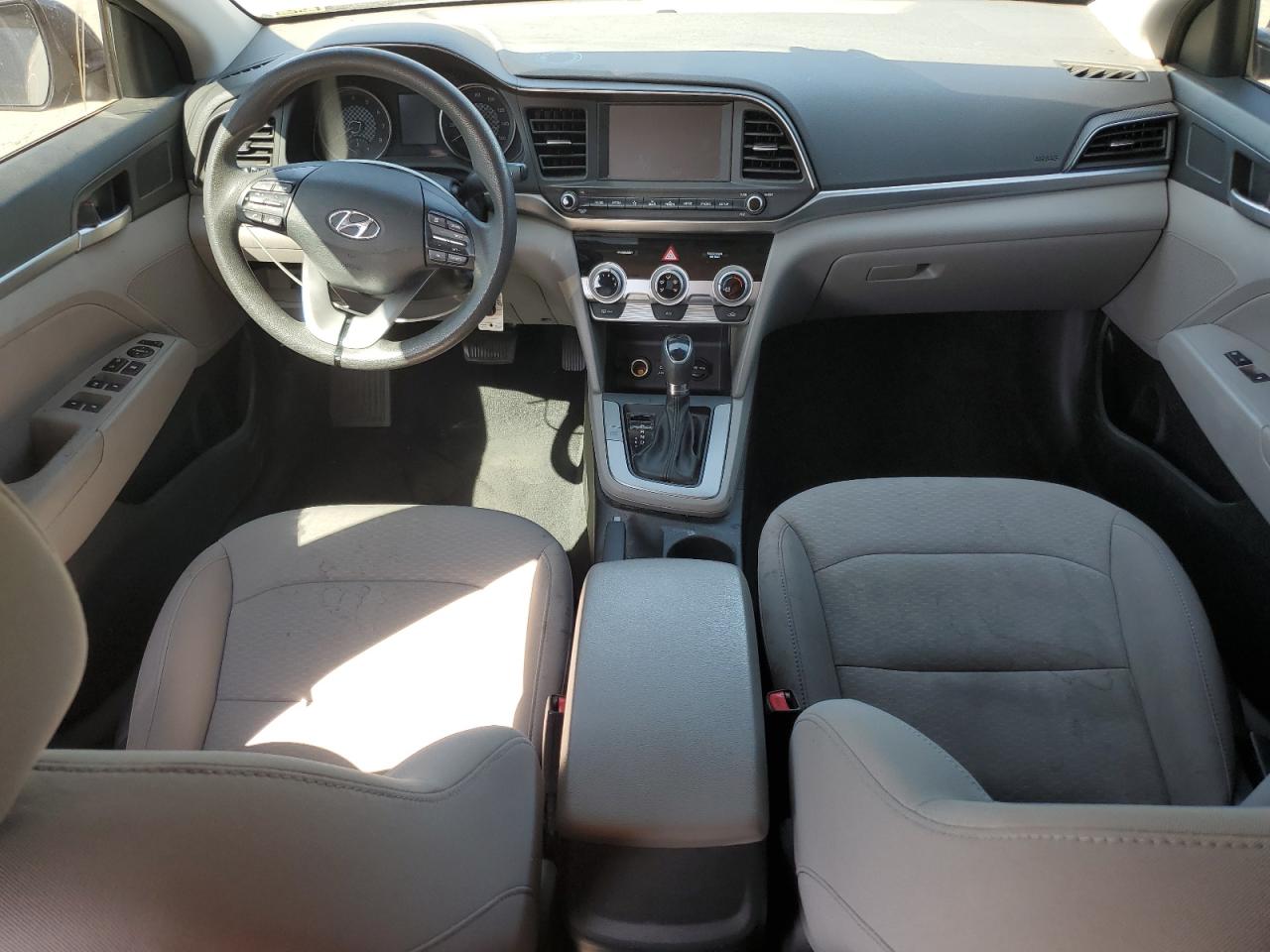 2019 Hyundai Elantra Sel VIN: 5NPD84LF0KH417190 Lot: 71540205