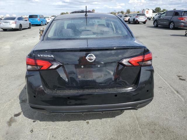  NISSAN VERSA 2022 Черный