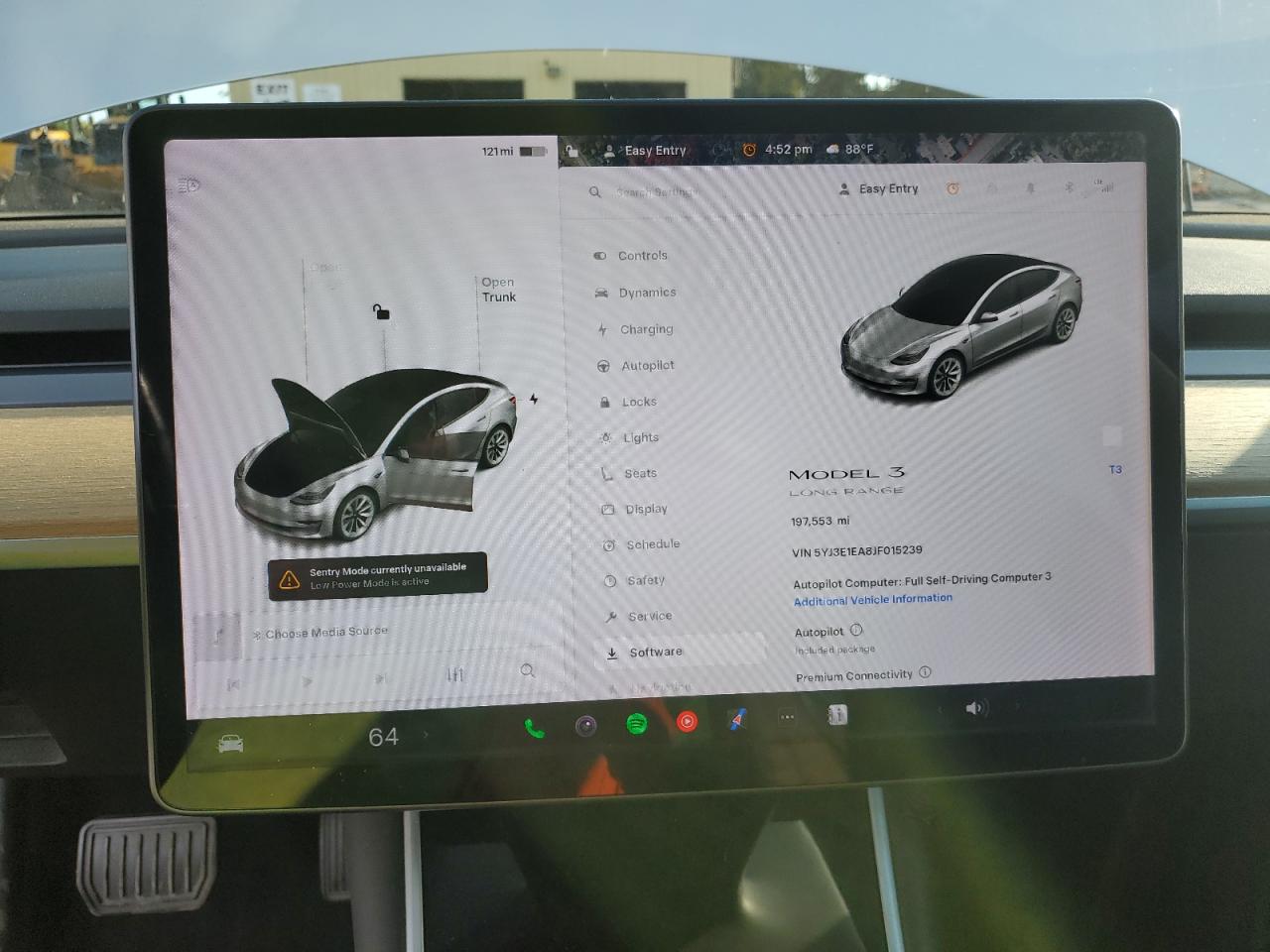 2018 Tesla Model 3 VIN: 5YJ3E1EA8JF015239 Lot: 84257515