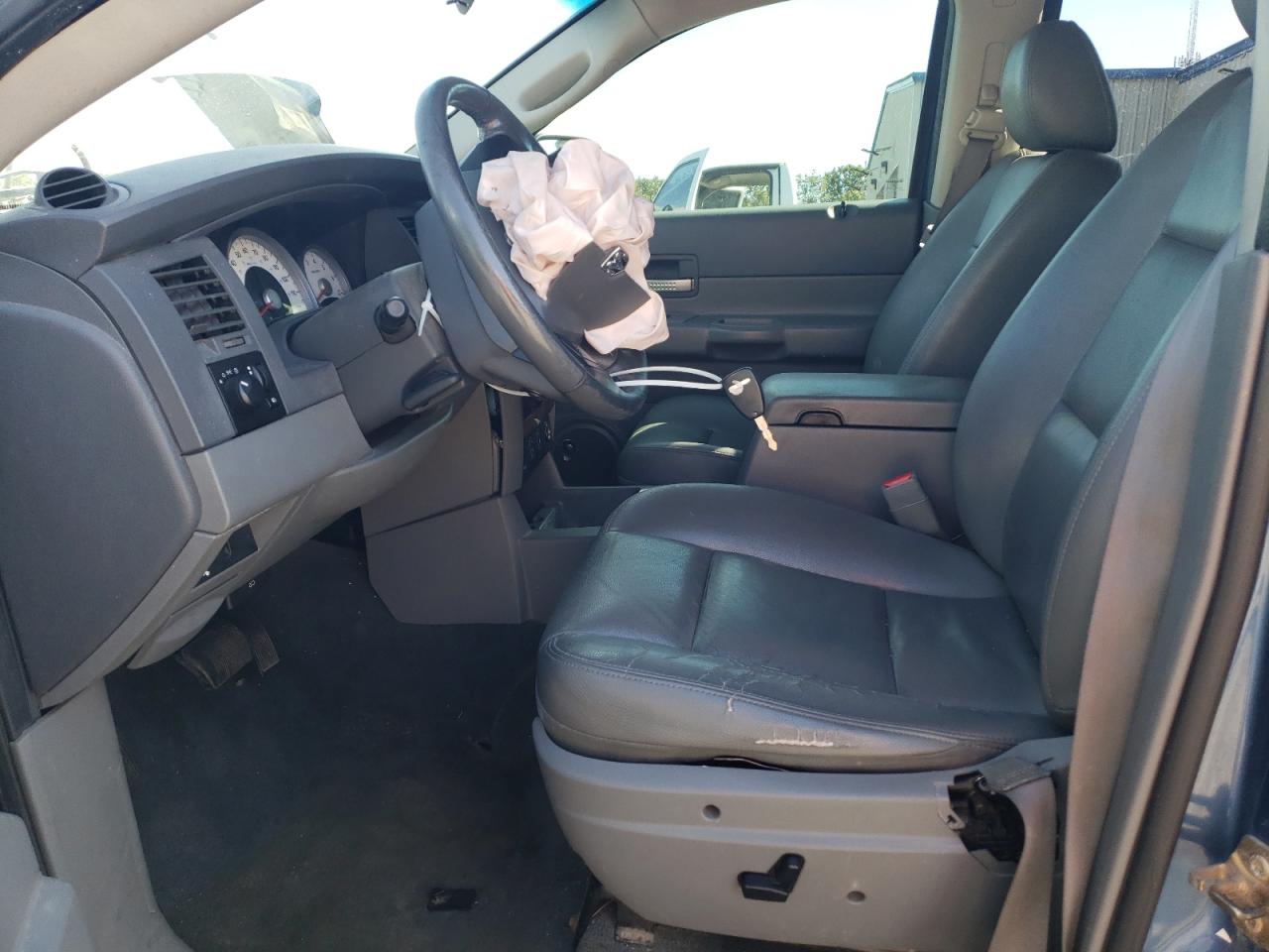 2005 Dodge Durango Slt VIN: 1D4HB48D15F564730 Lot: 84384605