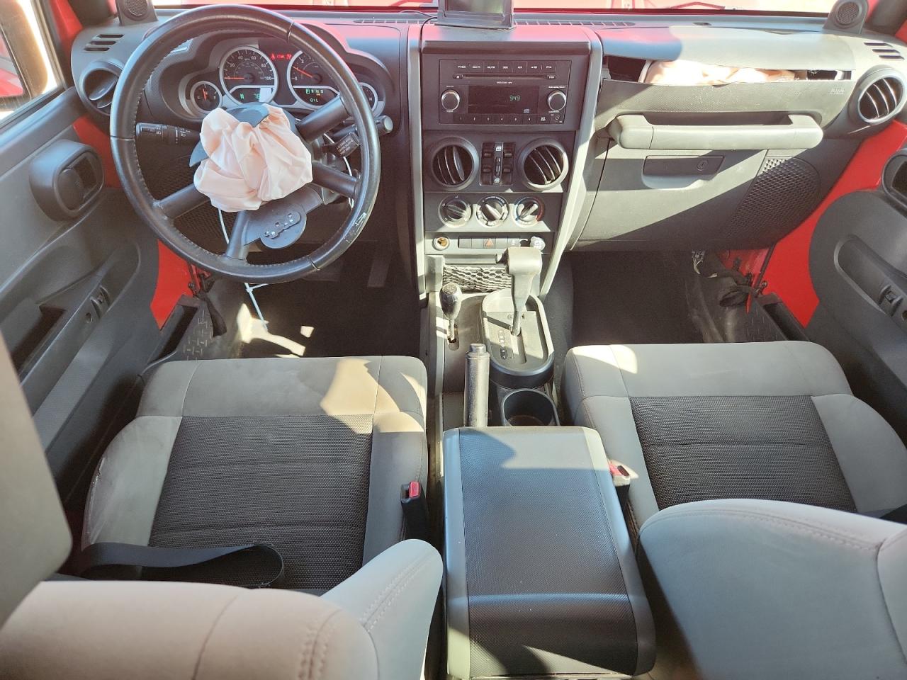 2010 Jeep Wrangler Unlimited Sport VIN: 1J4BA3H17AL211713 Lot: 84753085