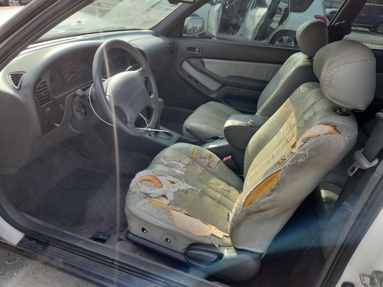 1995 Toyota Camry Le VIN: 4T1SK12C7SU609495 Lot: 81212095