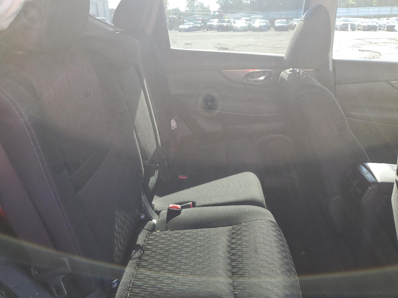 2018 Nissan Rogue S VIN: KNMAT2MV8JP583925 Lot: 80412665