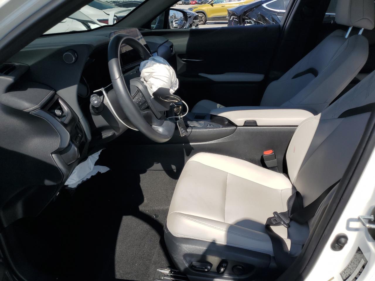 2024 Lexus Ux 250H Base VIN: JTHX6JBH8R2191253 Lot: 81482435