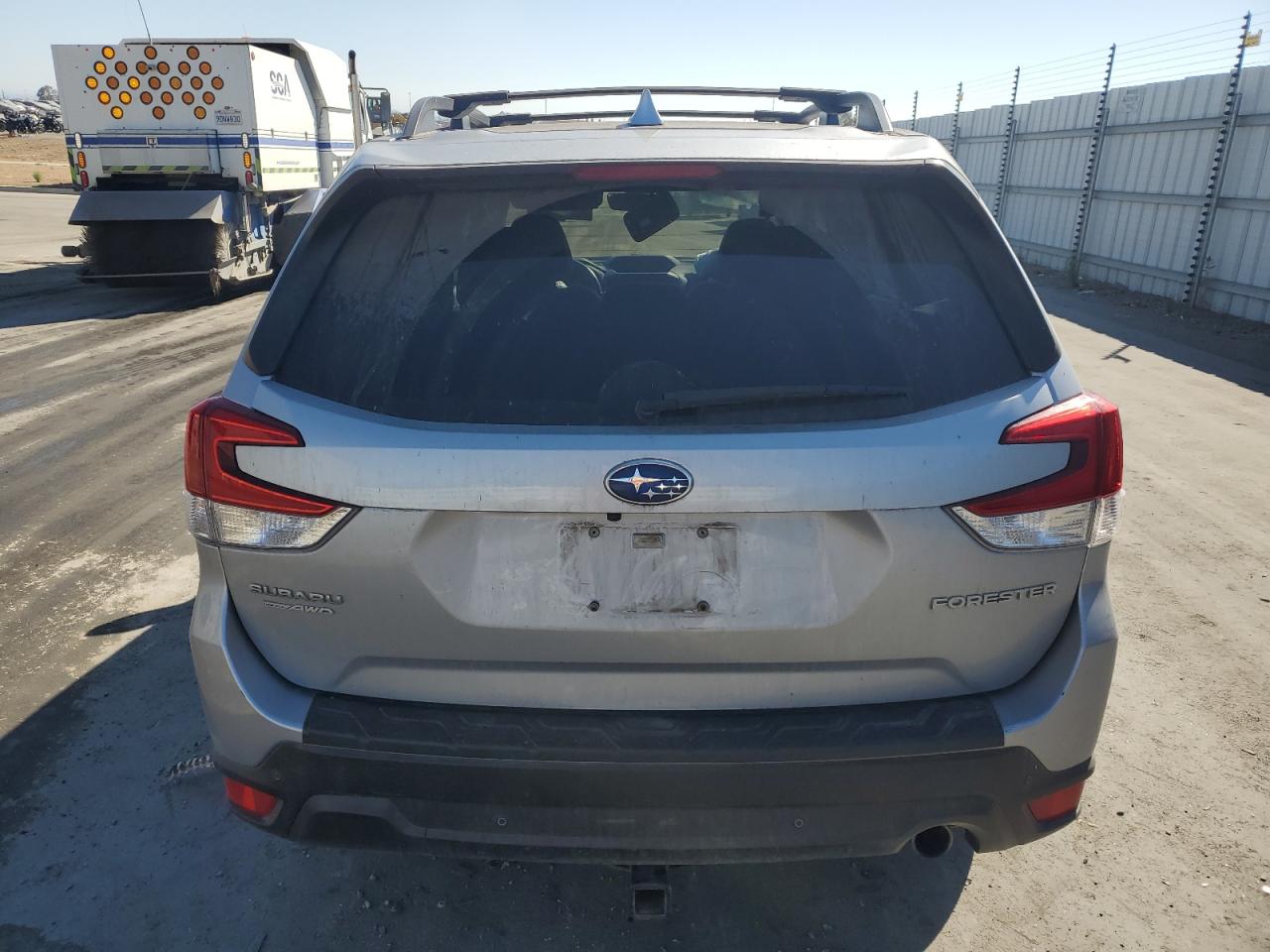 2019 Subaru Forester Limited VIN: JF2SKAUC1KH549161 Lot: 80585555