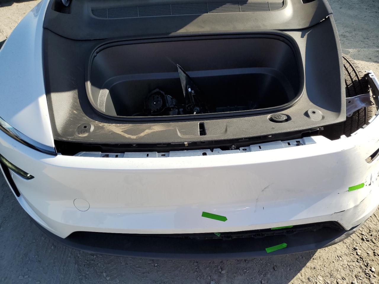 2026 Tesla Model Y VIN: 7SAYGDEE3TF334249 Lot: 80693135