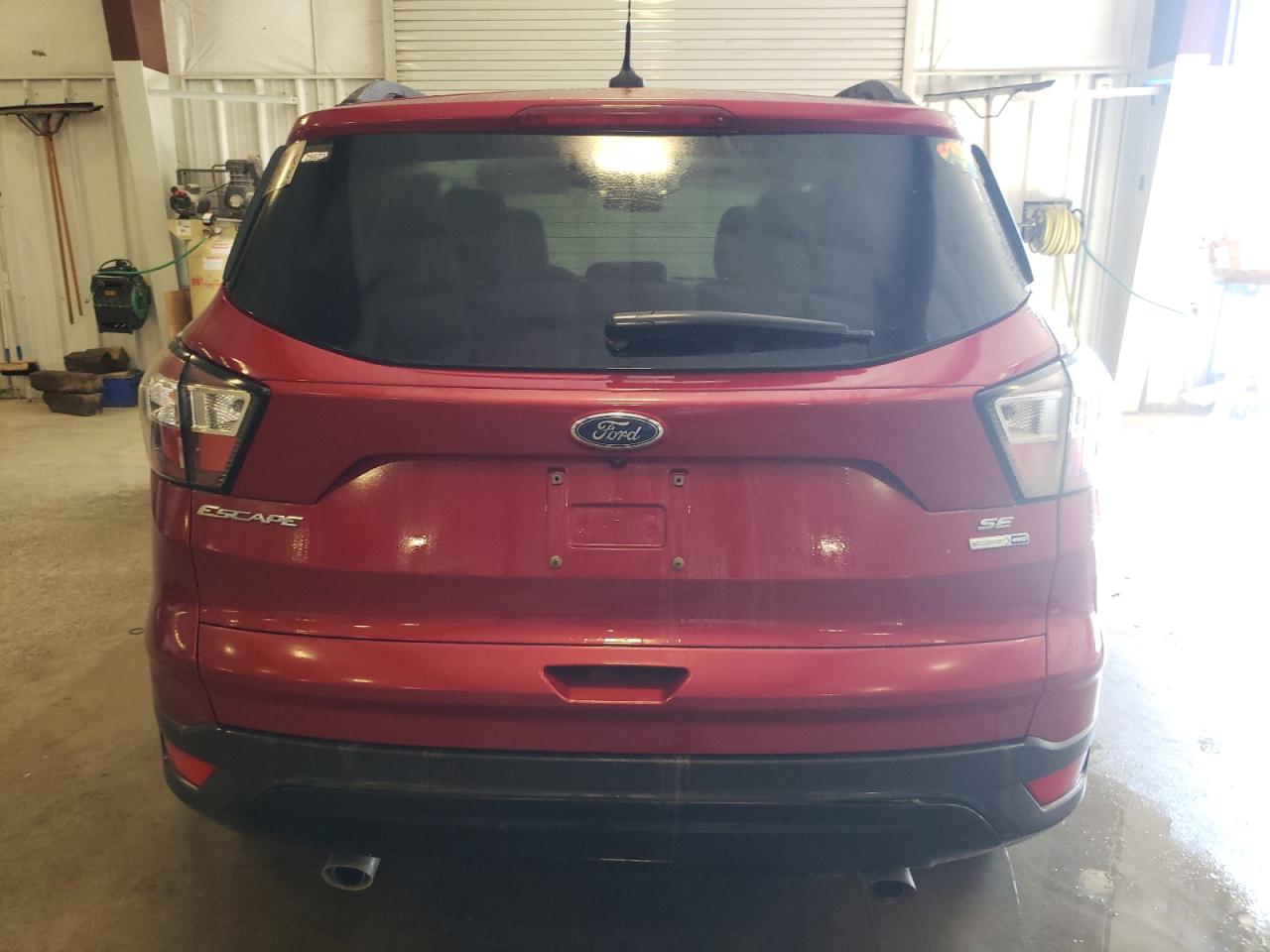 2018 Ford Escape Se VIN: 1FMCU9GDXJUD44228 Lot: 81080805