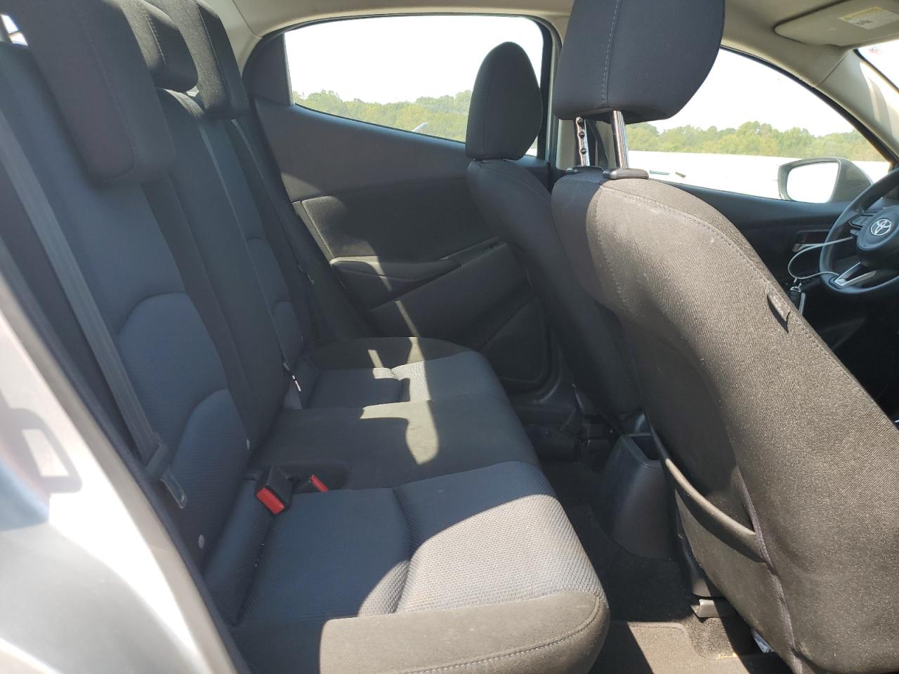 2019 Toyota Yaris L VIN: 3MYDLBYVXKY528448 Lot: 81720915