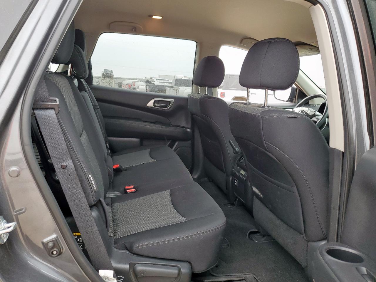 2018 Nissan Pathfinder S VIN: 5N1DR2MN4JC640054 Lot: 84292885