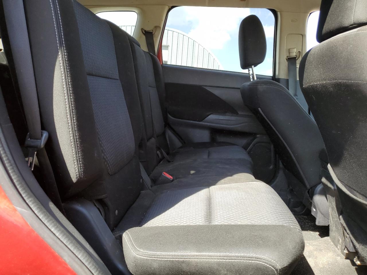 2017 Mitsubishi Outlander Es VIN: JA4AD2A31HZ042255 Lot: 84213975