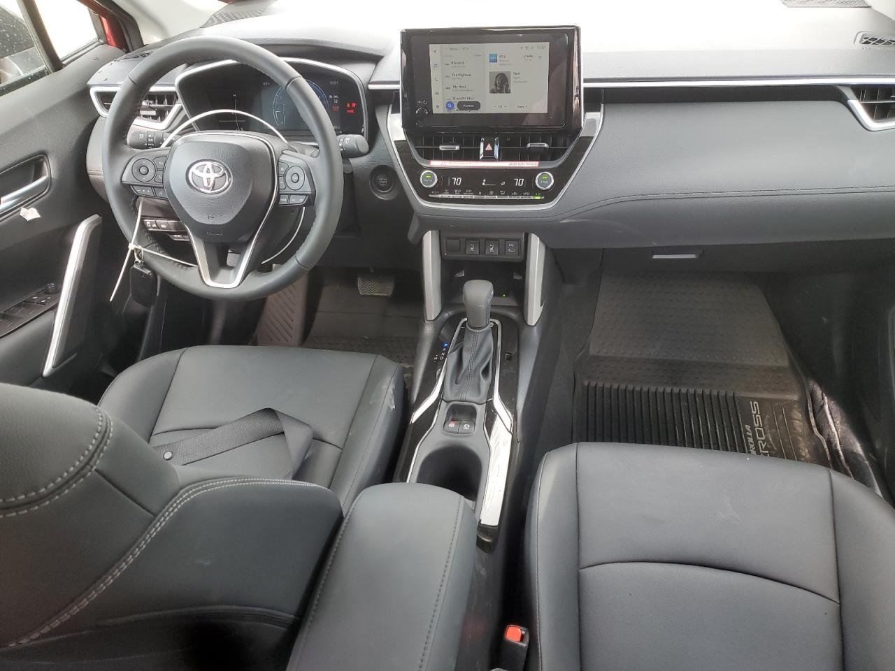 2025 Toyota Corolla Cross Xle VIN: 7MUDAABG0SV142644 Lot: 71636095