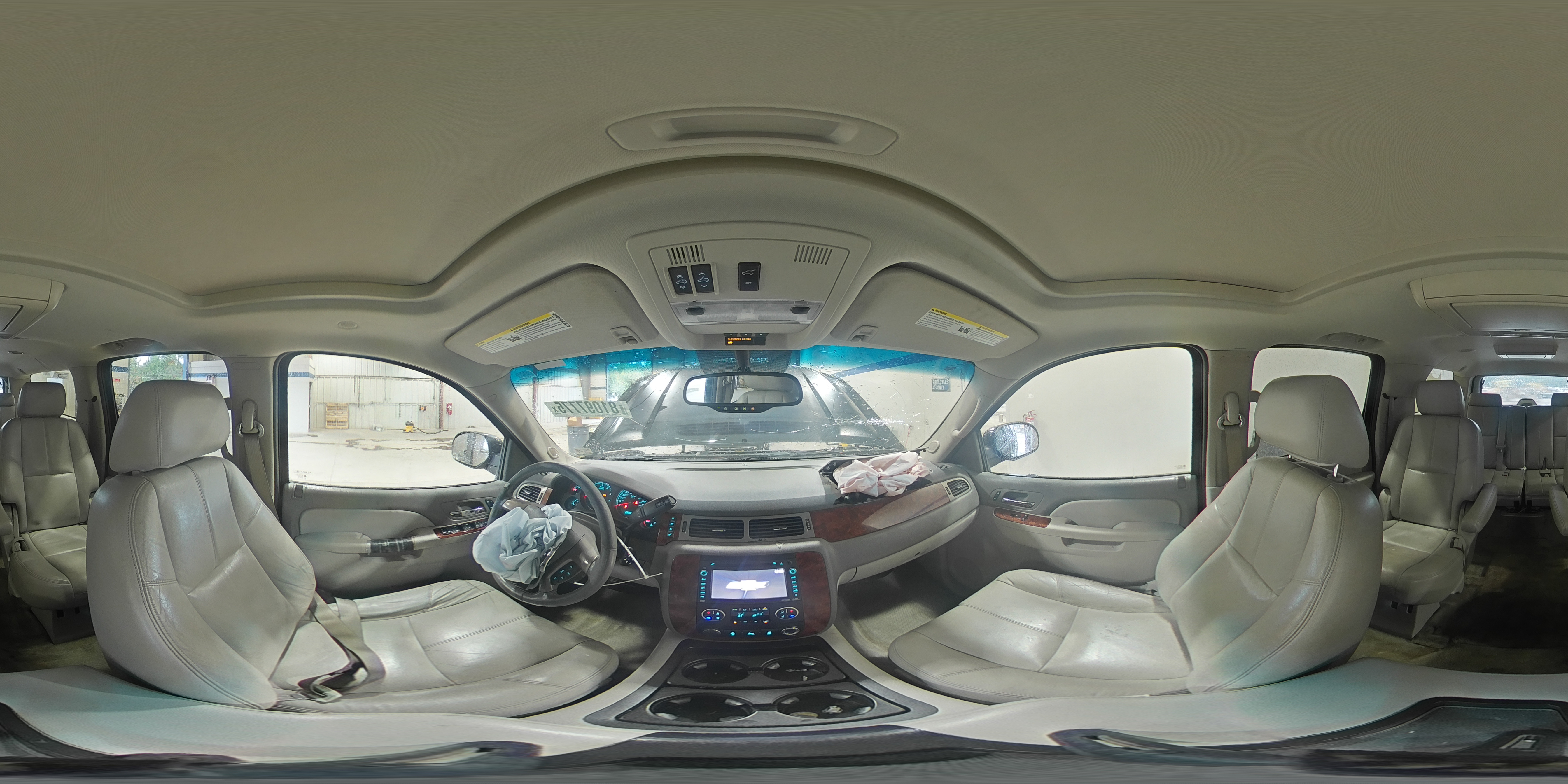 2014 Chevrolet Suburban K1500 Lt VIN: 1GNSKJE79ER136698 Lot: 81097775