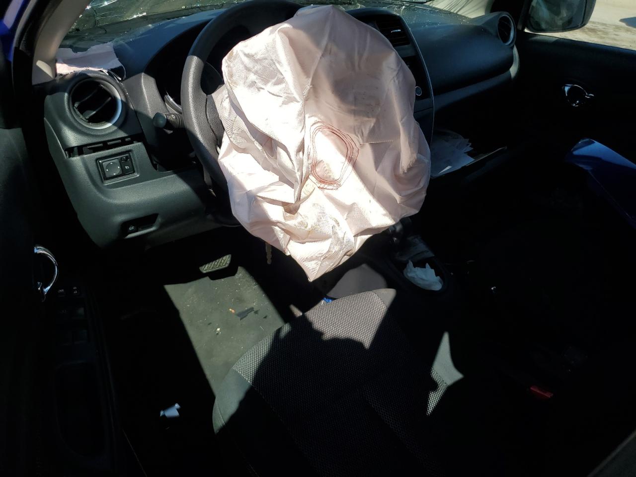 2015 Nissan Versa S VIN: 3N1CN7AP9FL827836 Lot: 71003365