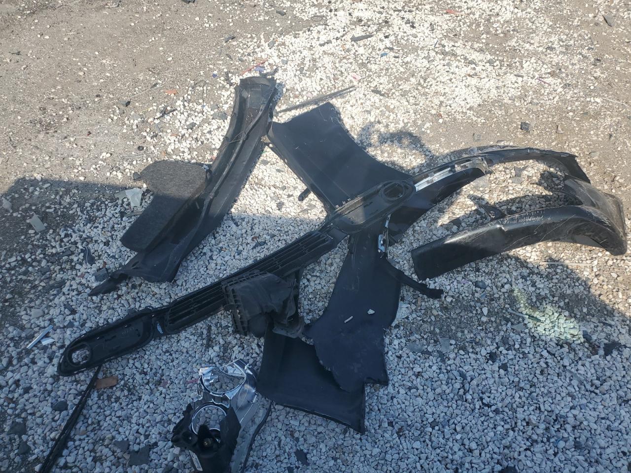 2015 Chrysler Town & Country Touring VIN: 2C4RC1BG4FR695273 Lot: 81290115