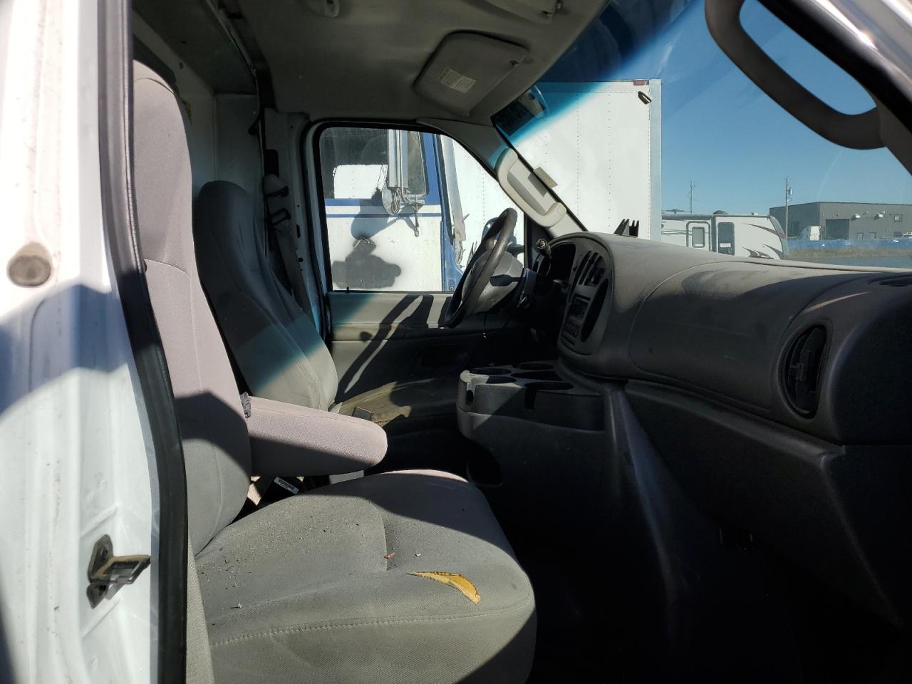 2006 Ford Econoline E450 Super Duty Cutaway Van VIN: 1FDXE45P06HA29730 Lot: 83756105