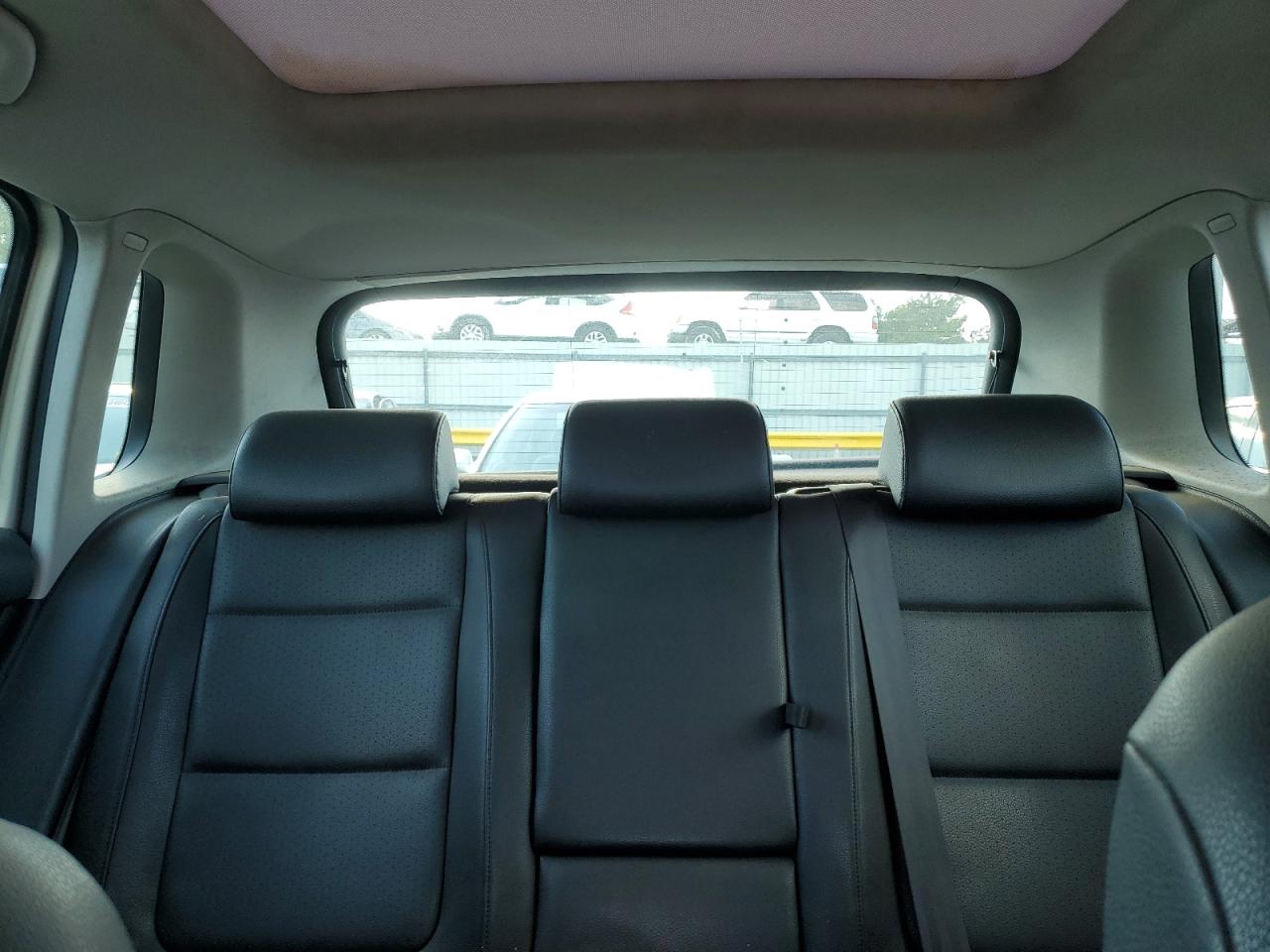 2011 Volkswagen Tiguan S VIN: WVGAV7AX9BW558662 Lot: 81022335