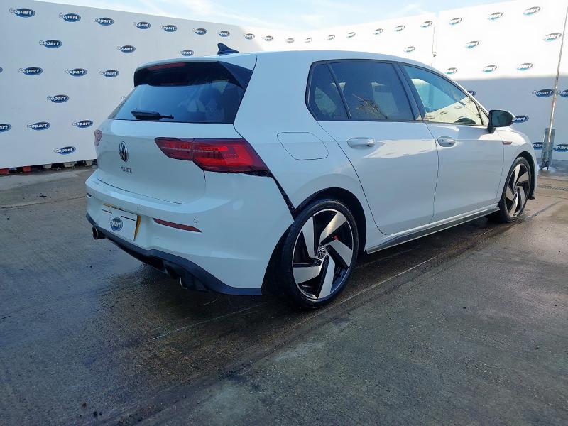 2024 VOLKSWAGEN GOLF GTI TSI S-A 