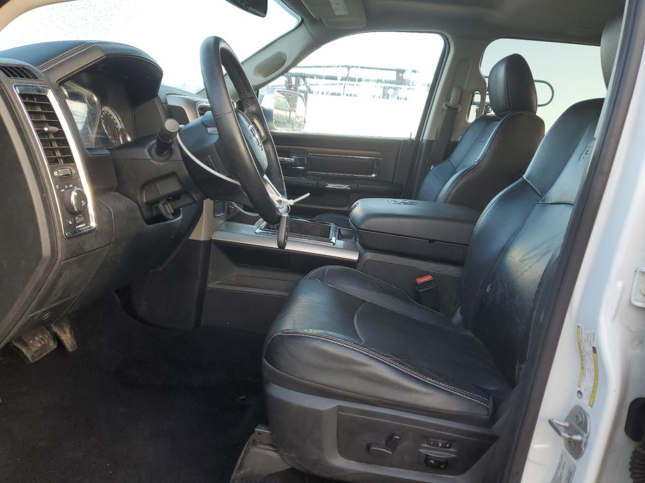 2015 Ram 2500 Laramie VIN: 3C6UR5NJXFG682080 Lot: 68319395