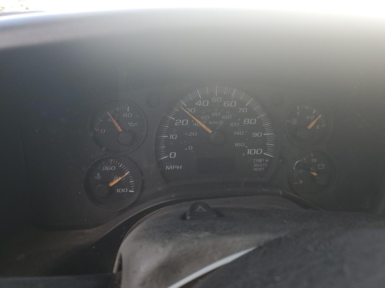 2006 Chevrolet Express G3500 VIN: 1GBJG31U561165830 Lot: 81206405