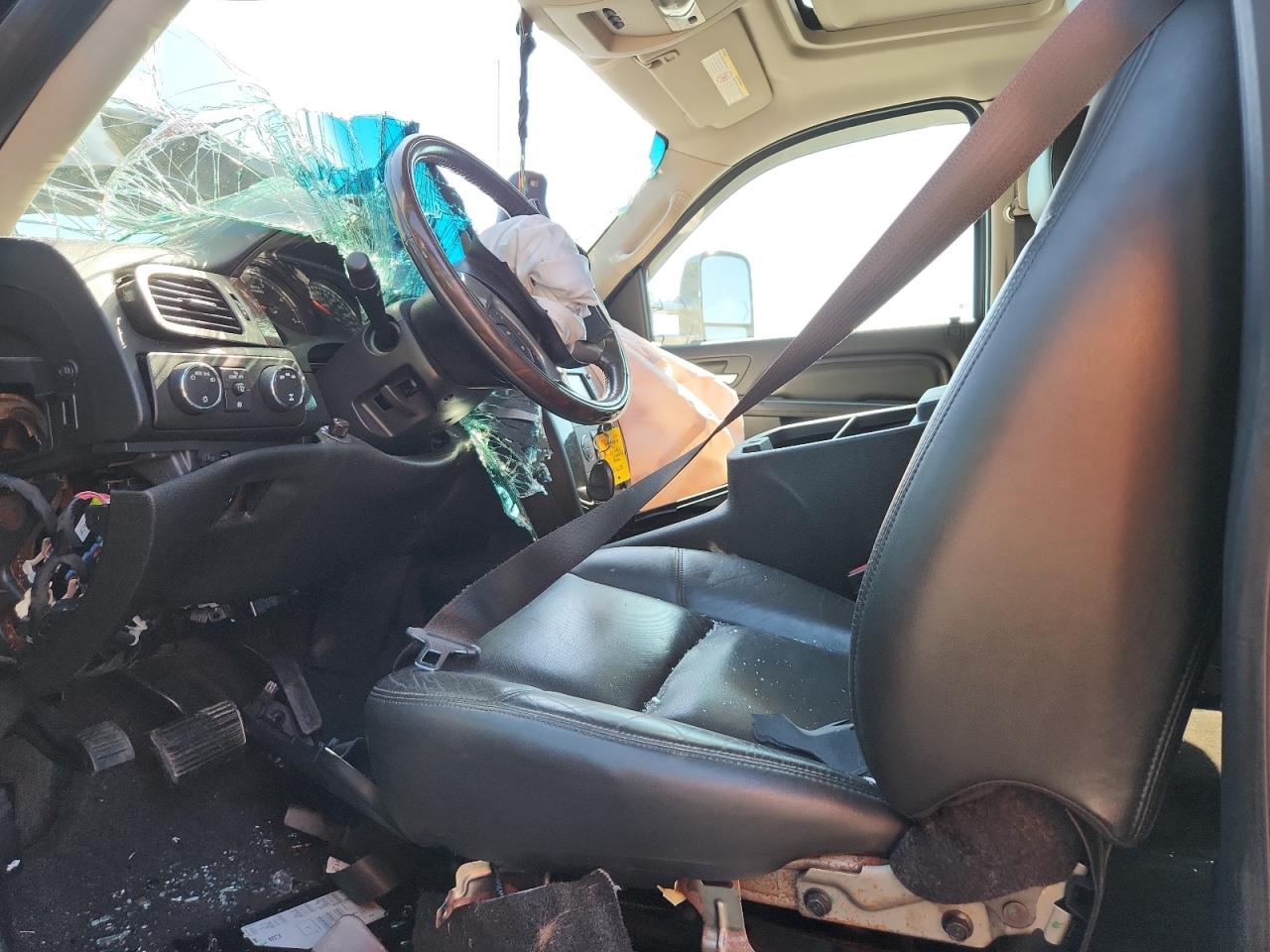 2012 GMC Sierra K3500 Denali VIN: 1GT426C81CF185323 Lot: 70490885