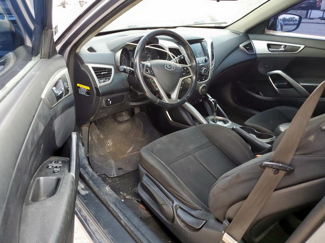 2017 Hyundai Veloster VIN: KMHTC6AD2HU315309 Lot: 81027345