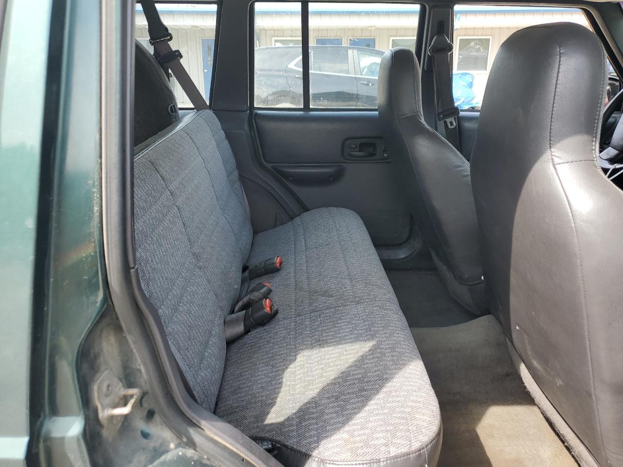 2000 Jeep Cherokee Sport VIN: 1J4FF48S0YL264958 Lot: 80957865